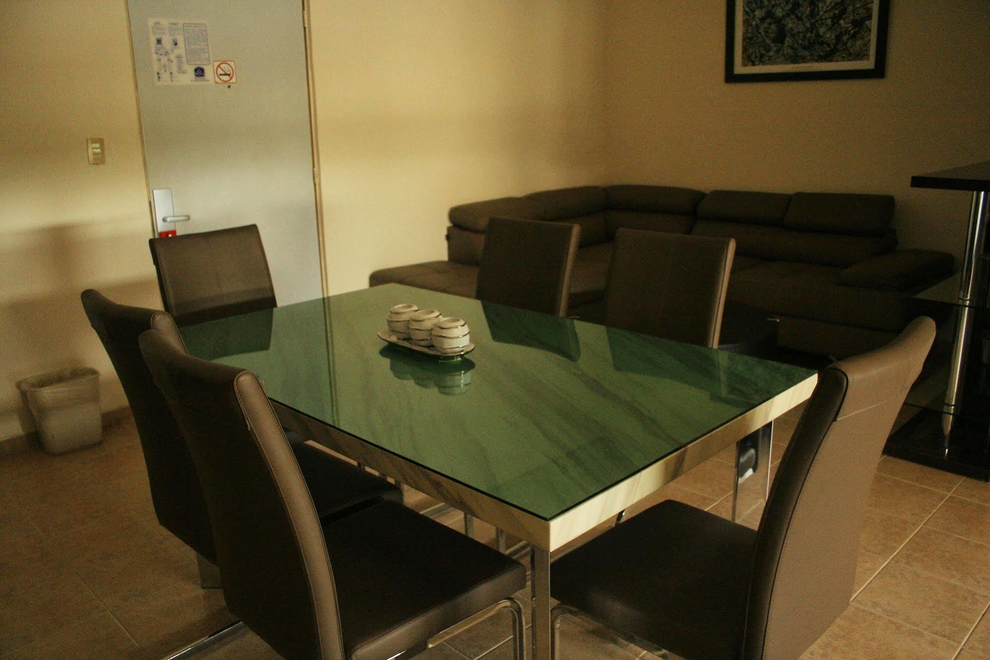 Hotel El Camino Inn & Suites Reynosa Eksteriør billede