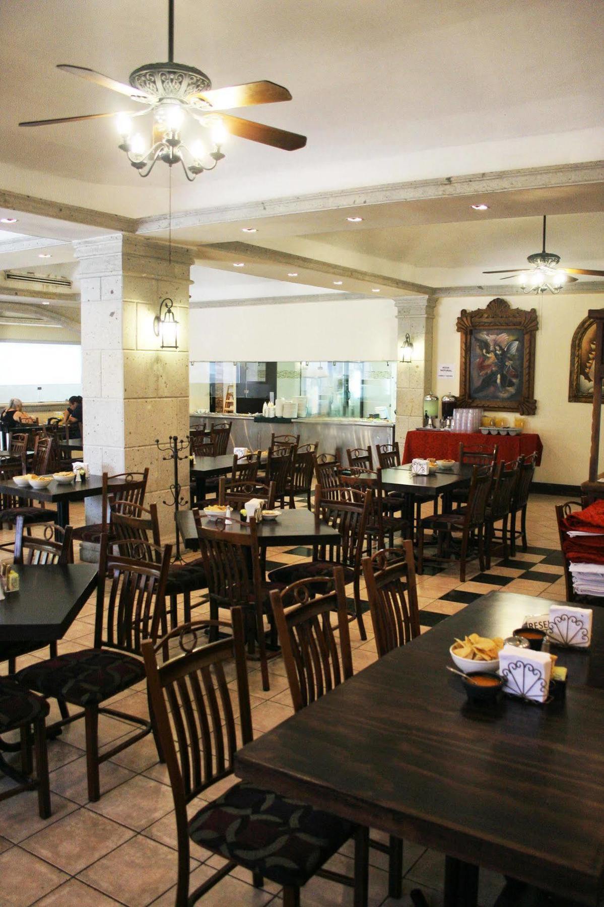 Hotel El Camino Inn & Suites Reynosa Eksteriør billede